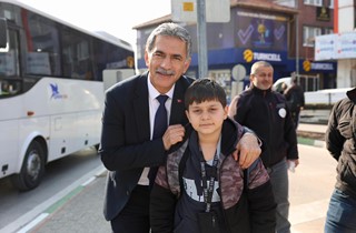 Gemlik Belediyesi’nden Ramazan Pidesi İkramı